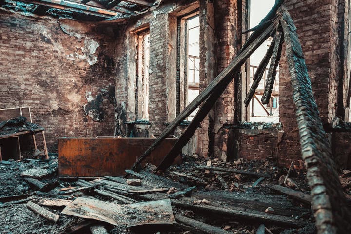 How to Get Rid of the Smoke Smell in Your House After a Fire