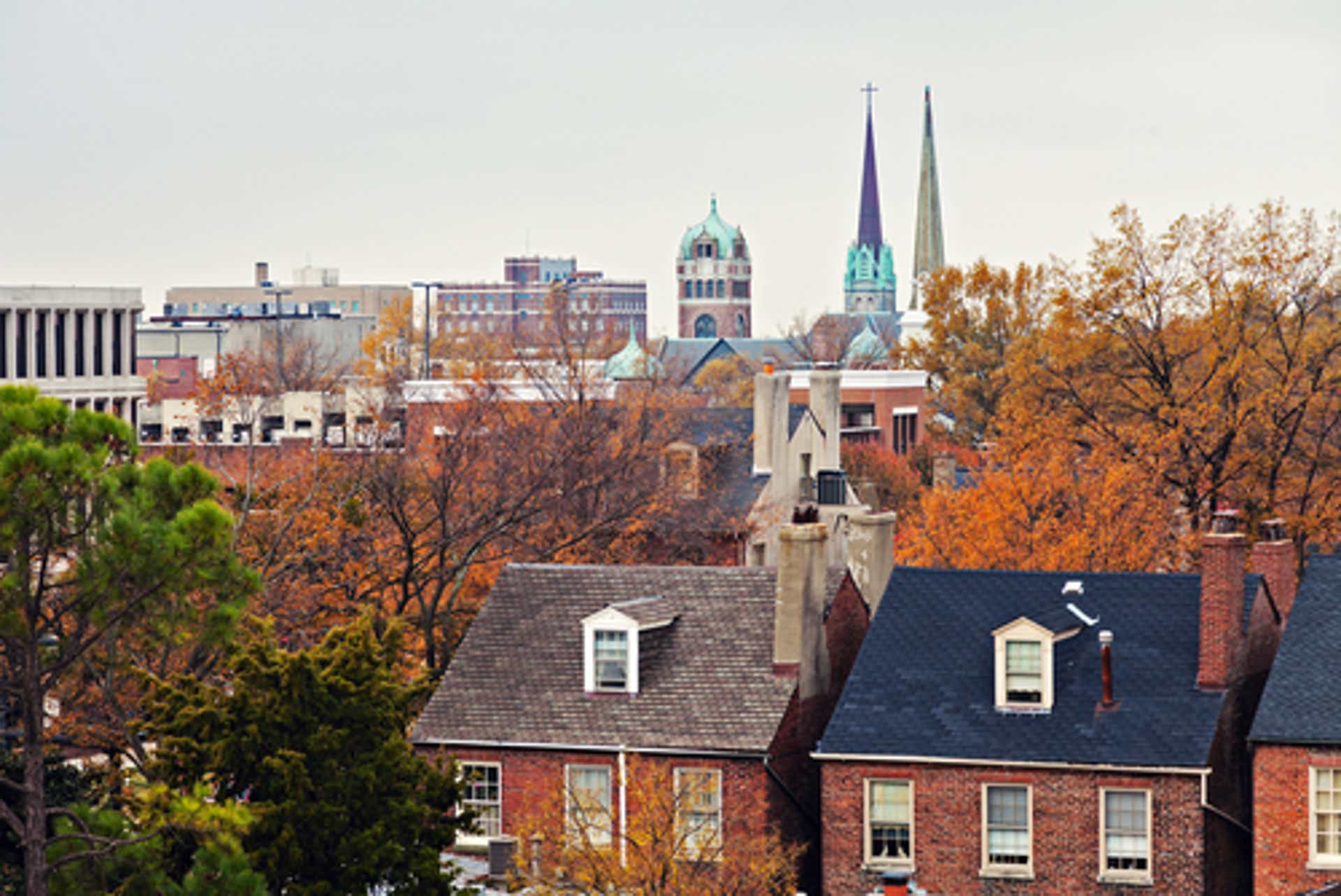Home and business owners in Portsmouth, Virginia, trust SERVPRO® when they need water damage restoration near me, storm damage repair, mold remediation, fire damage repair, and commercial construction services, all with 24-hour emergency services.